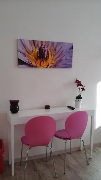 בודפשט Studio 4U 3*,  הונגריה